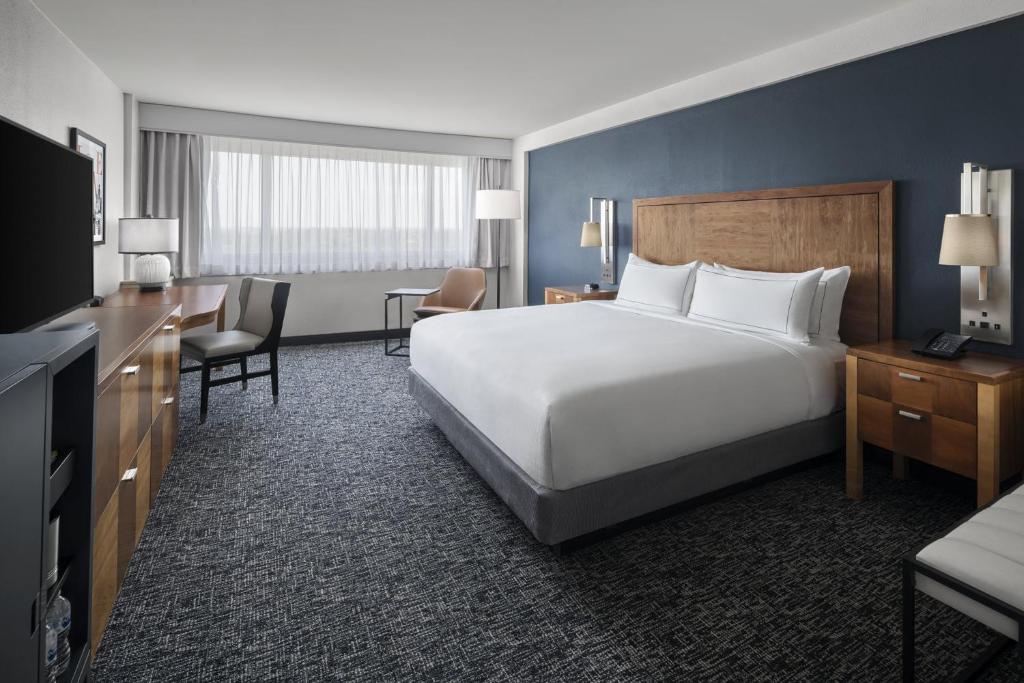 The Alloy King of Prussia - a DoubleTree by Hilton