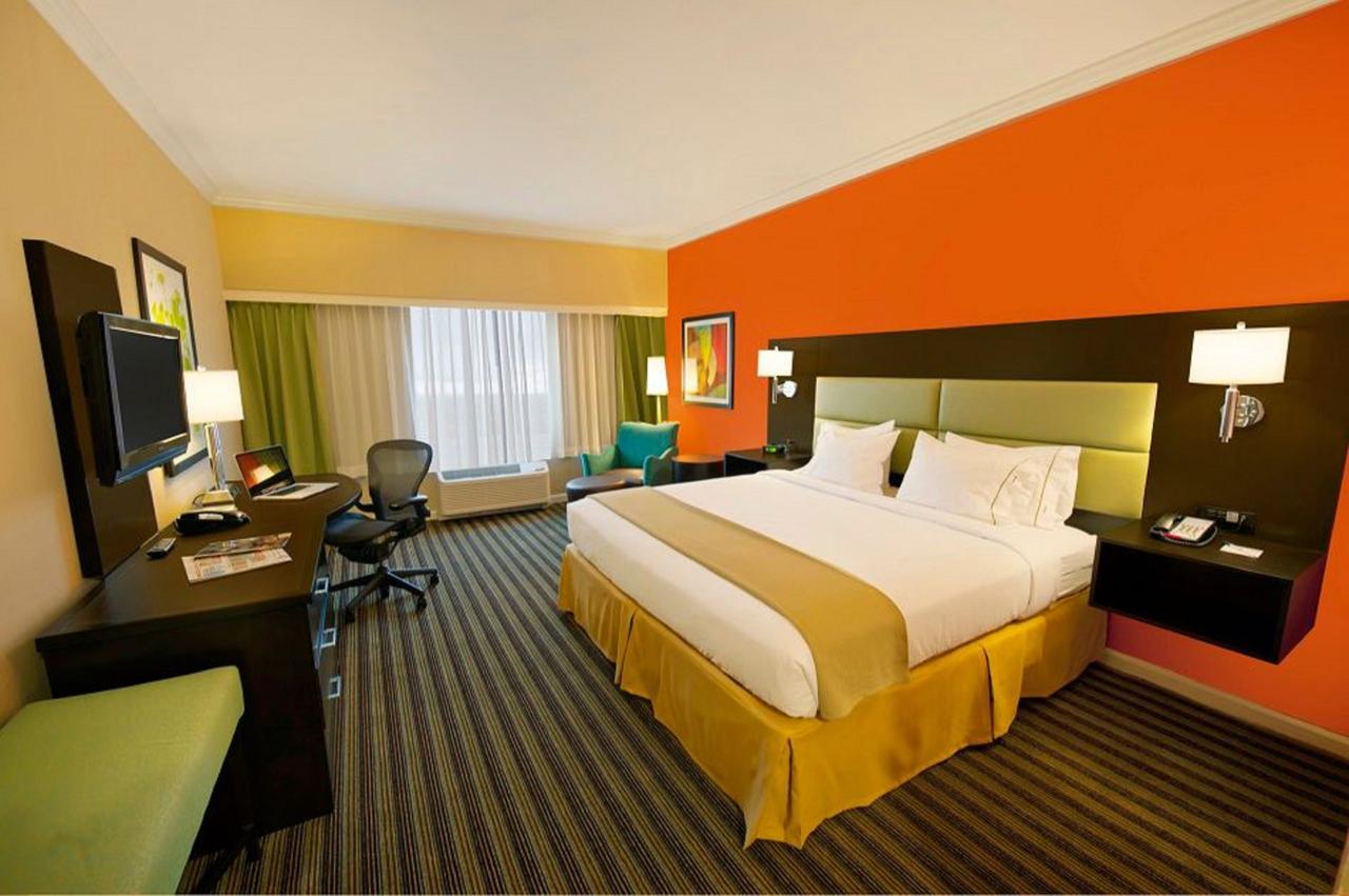 Holiday Inn Express Princeton Southeast