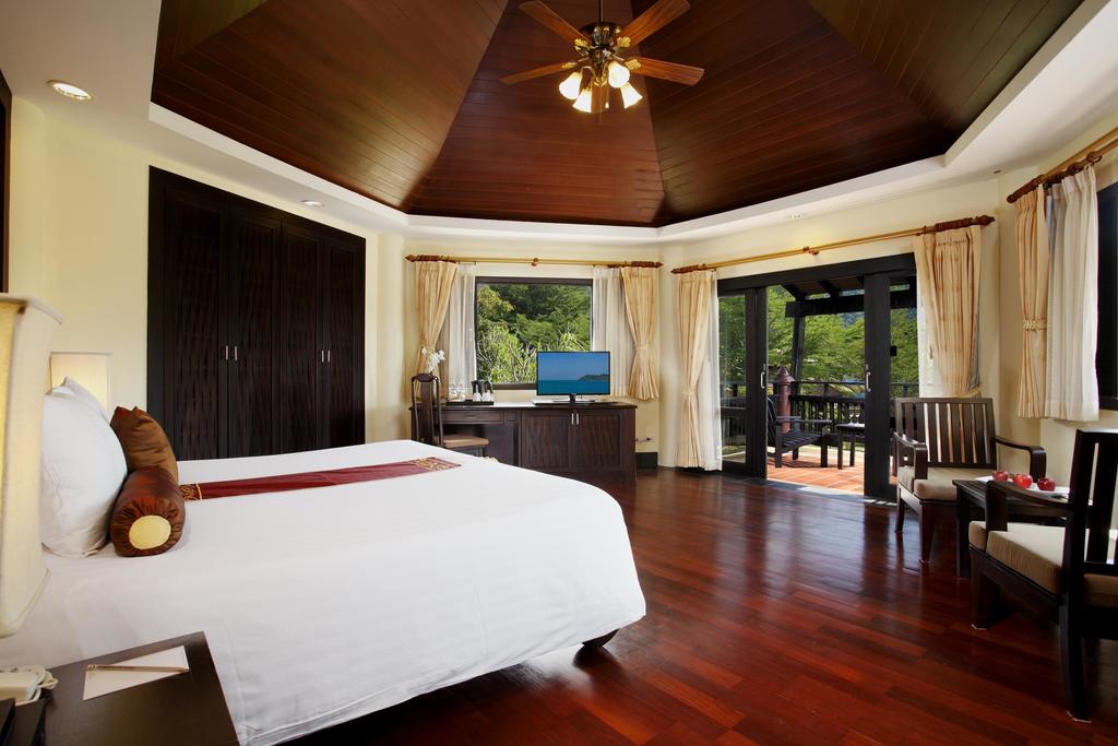 Centara Seaview Resort Khao Lak