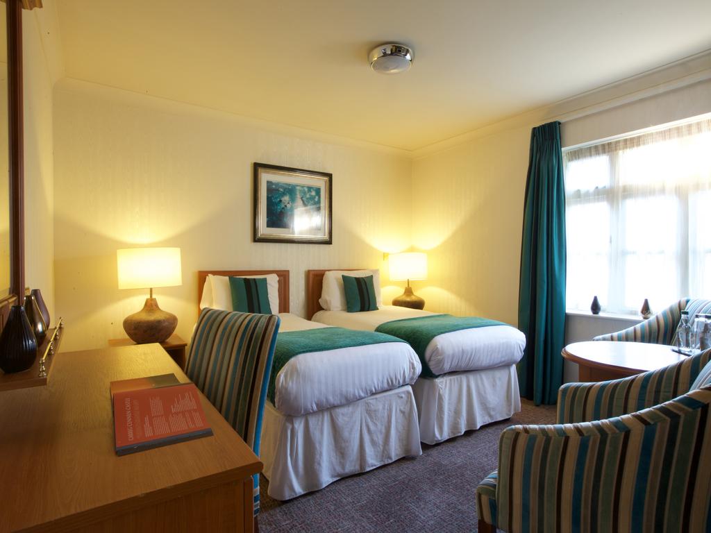 Hallmark Hotel Llyndir Hall