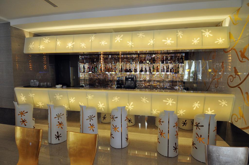 Monarch Skyline Hotel