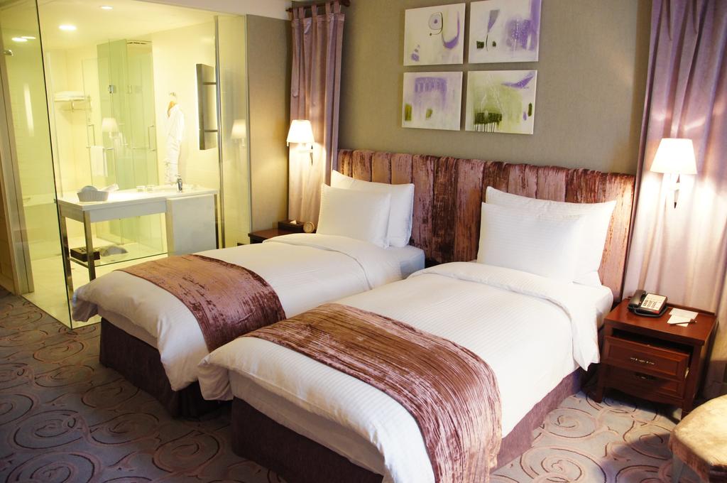 Grand Victoria Hotel