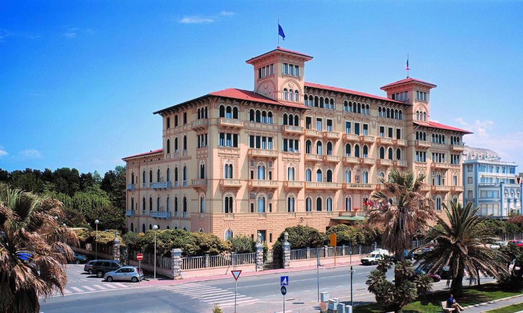 Grand Hotel Royal (Formerly Best Western)