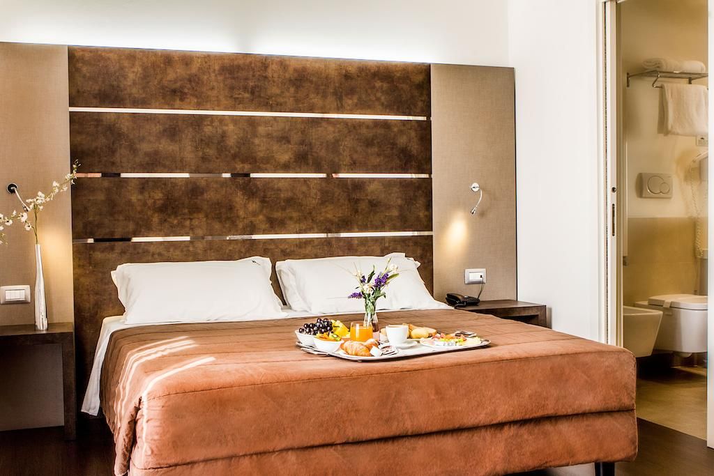 Base Hotel to Stay