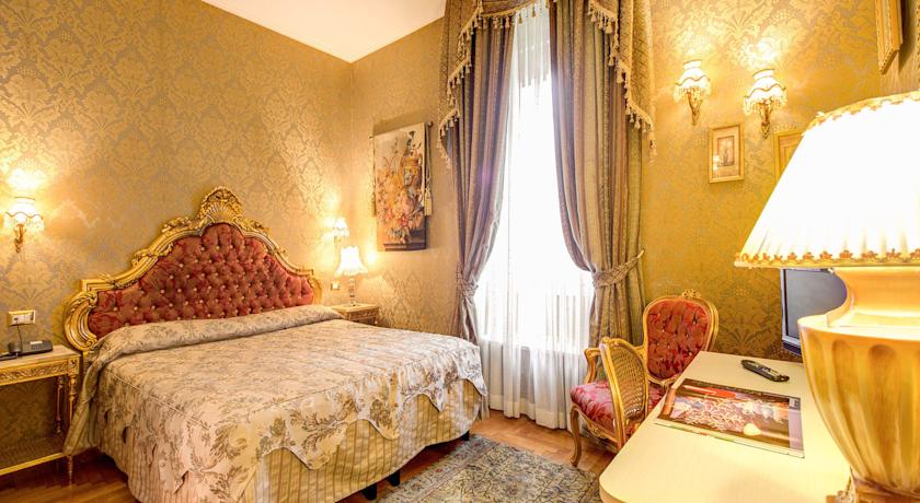 Domus Colosseo Hotel