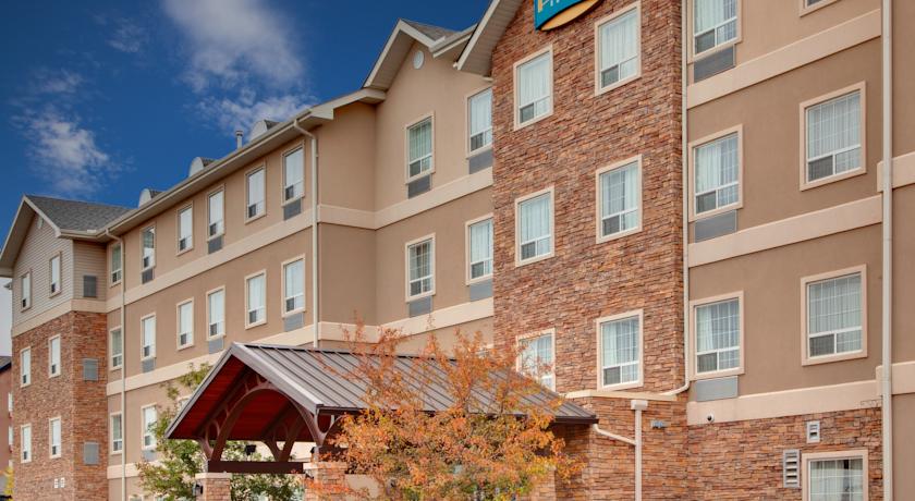 Staybridge Suites Calgary Airport
