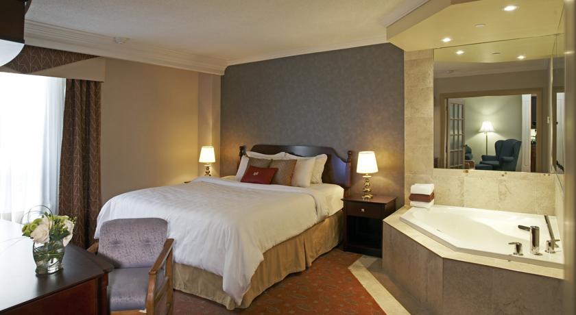 Hamilton Plaza Hotel & Conference Center