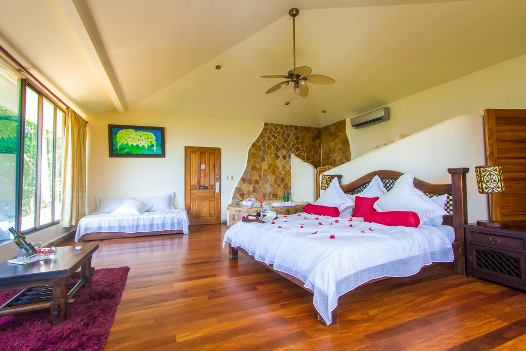 Issimo Suites Boutique Hotel & Spa