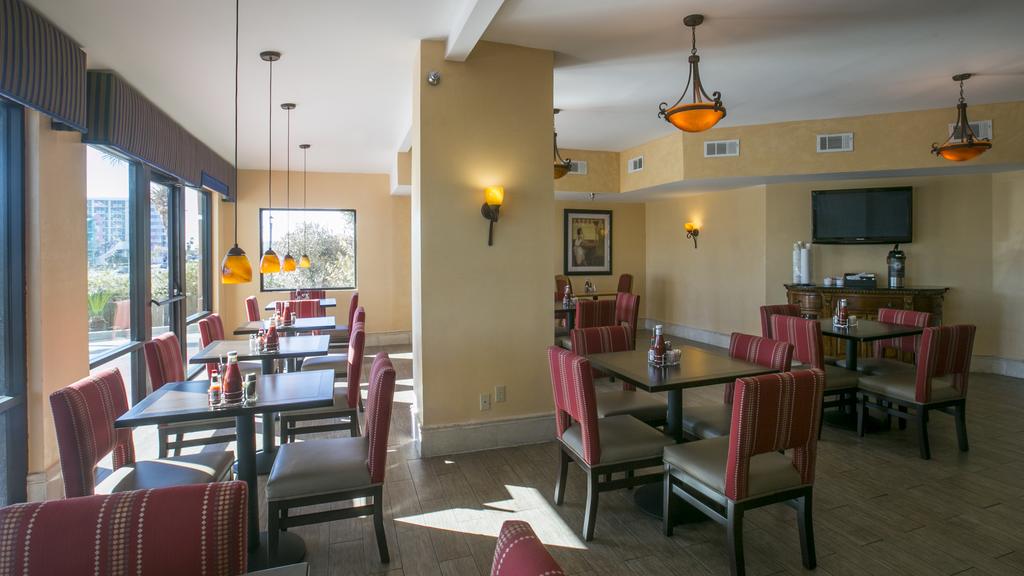 Holiday Inn Express Biloxi - Beach Blvd