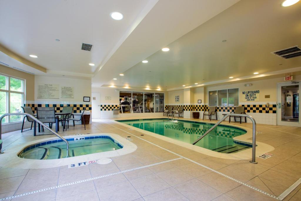 Hilton Garden Inn Charleston Airport