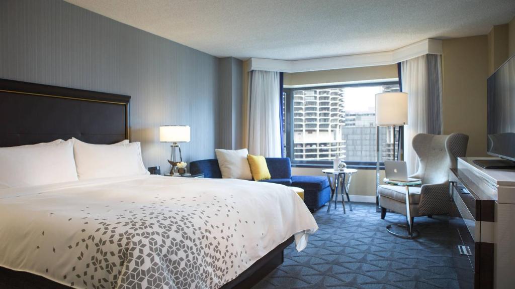 Renaissance Chicago Downtown Hotel