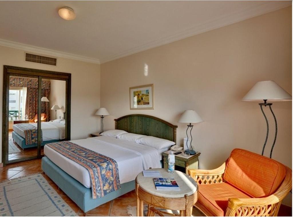 Coral Beach Resort Montazah
