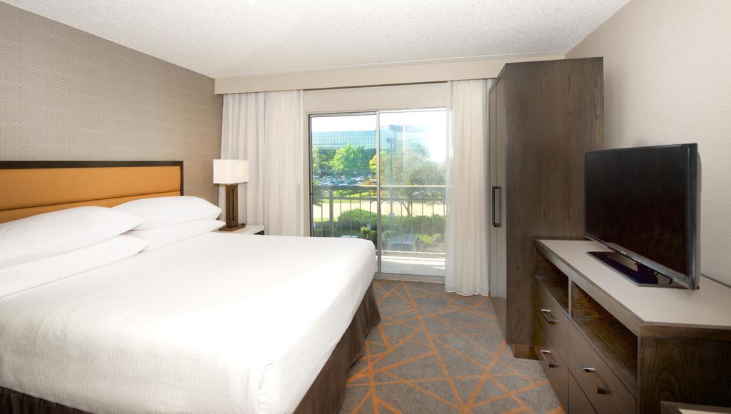 Embassy Suites by Hilton Cincinnati Blue Ash