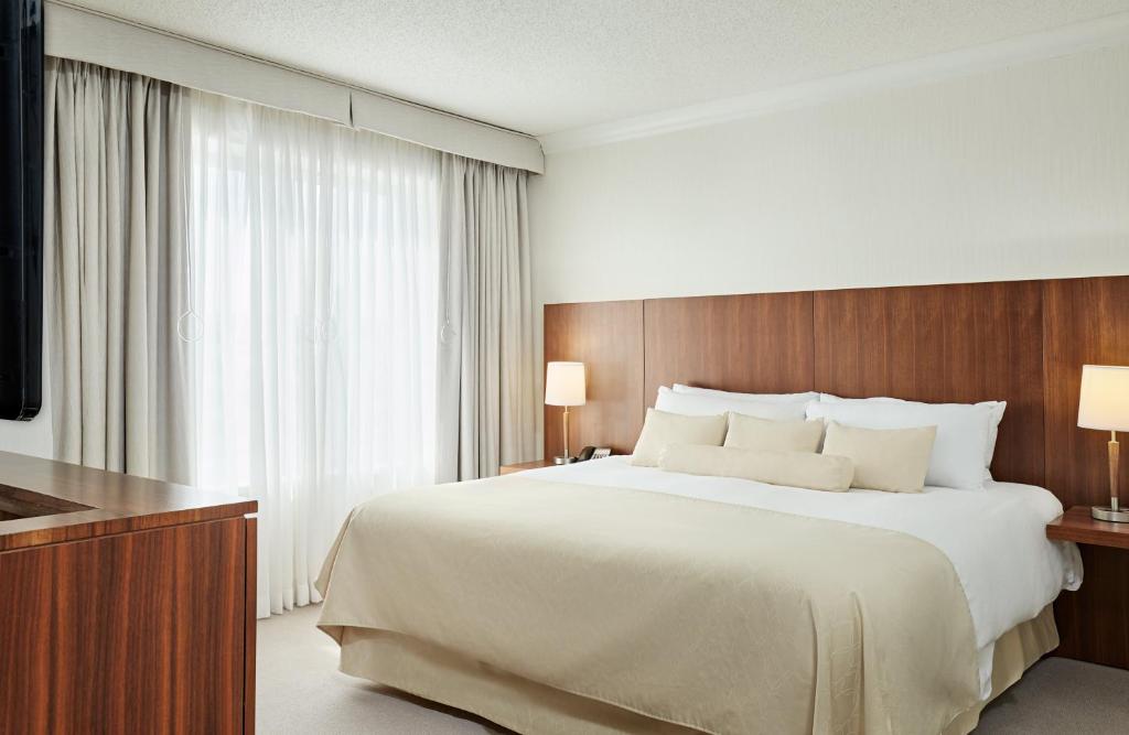 InterContinental Suites Hotel Cleveland