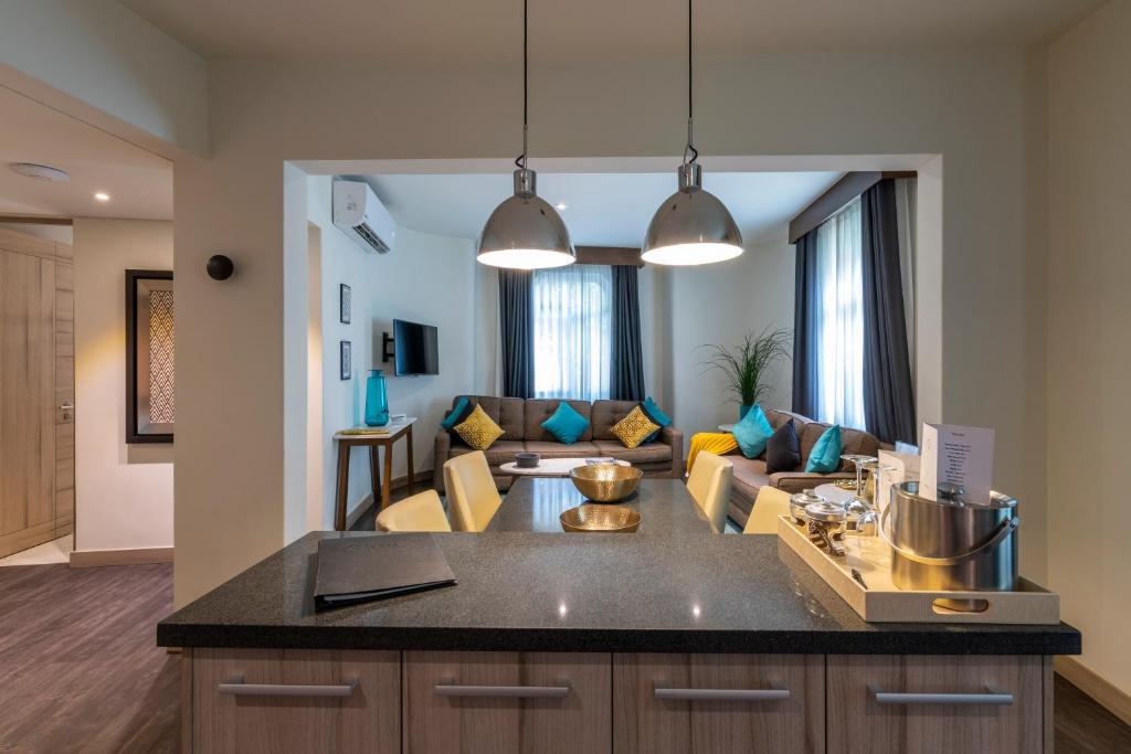 Casa Mali by Dominion