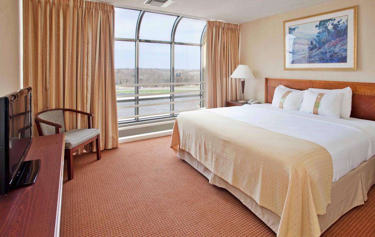 Holiday Inn Executive Center-Columbia Mall