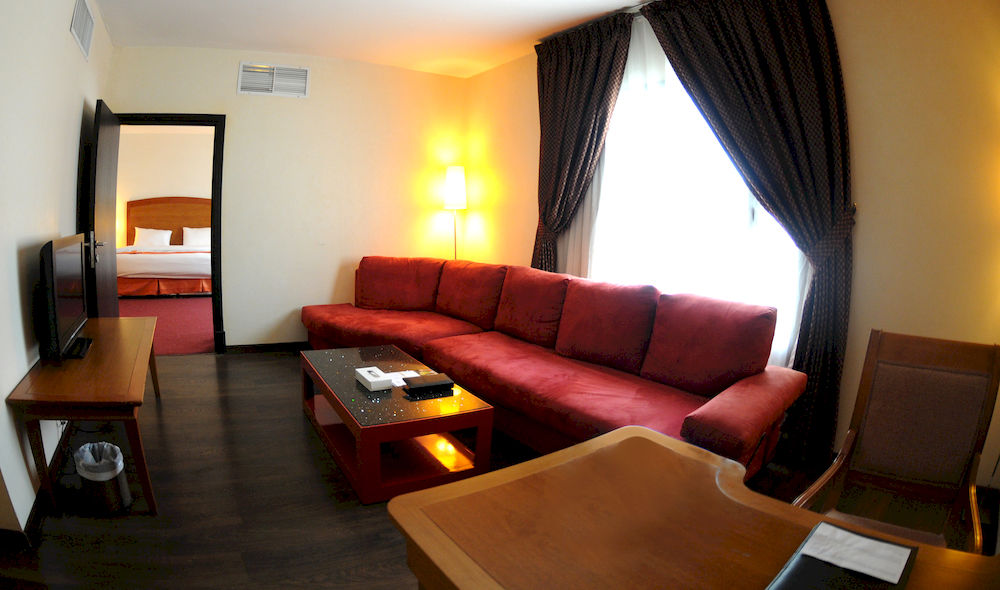 Hala Hotel Alkhobar International (Formerly Tulip Inn)