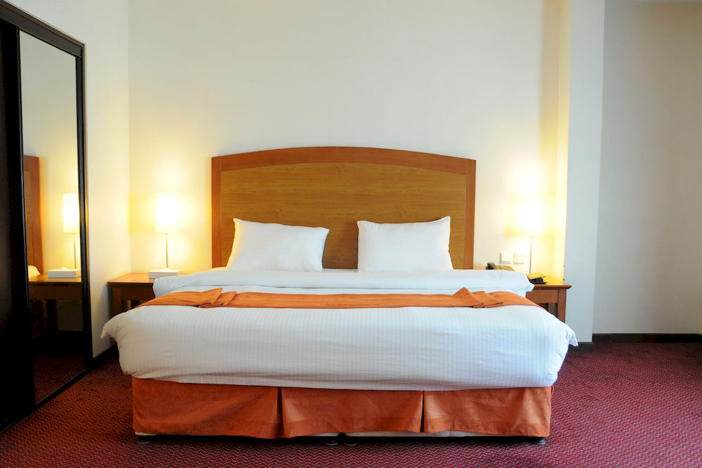 Hala Hotel Alkhobar International (Formerly Tulip Inn)