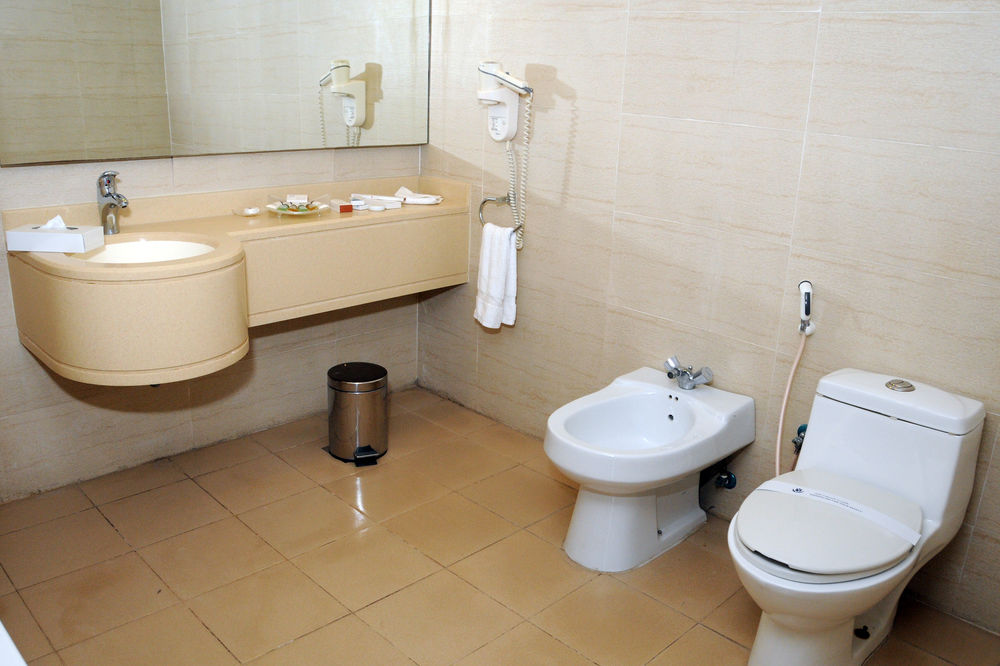Hala Hotel Alkhobar International (Formerly Tulip Inn)