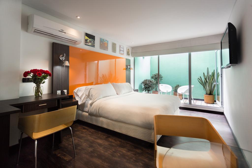 104 Art Suites Hotel