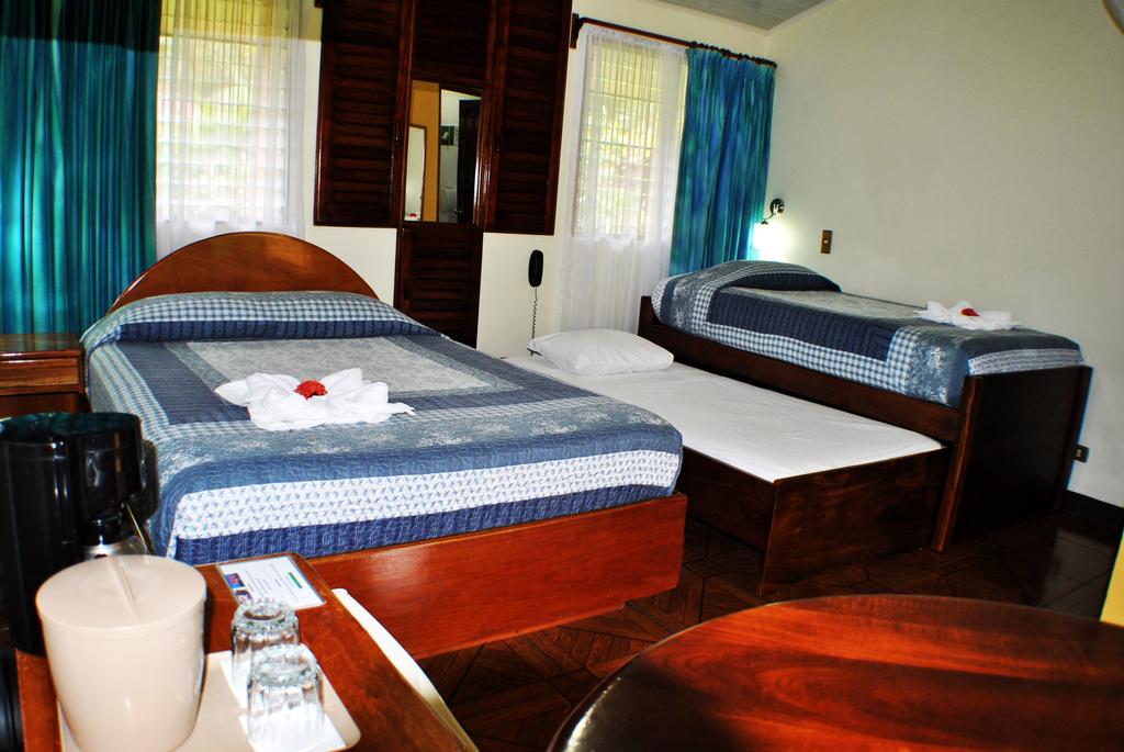 Arenal Country Inn