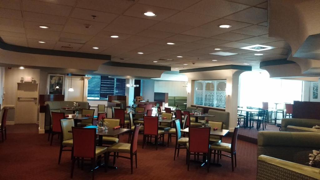 Doubletree by Hilton Hotel Fayetteville