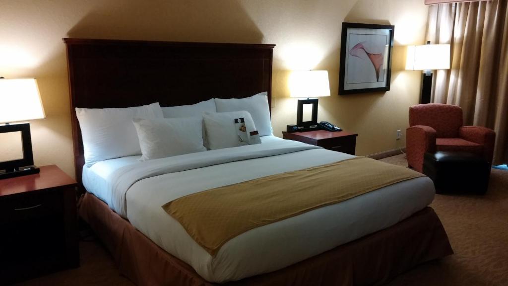 Doubletree by Hilton Hotel Fayetteville
