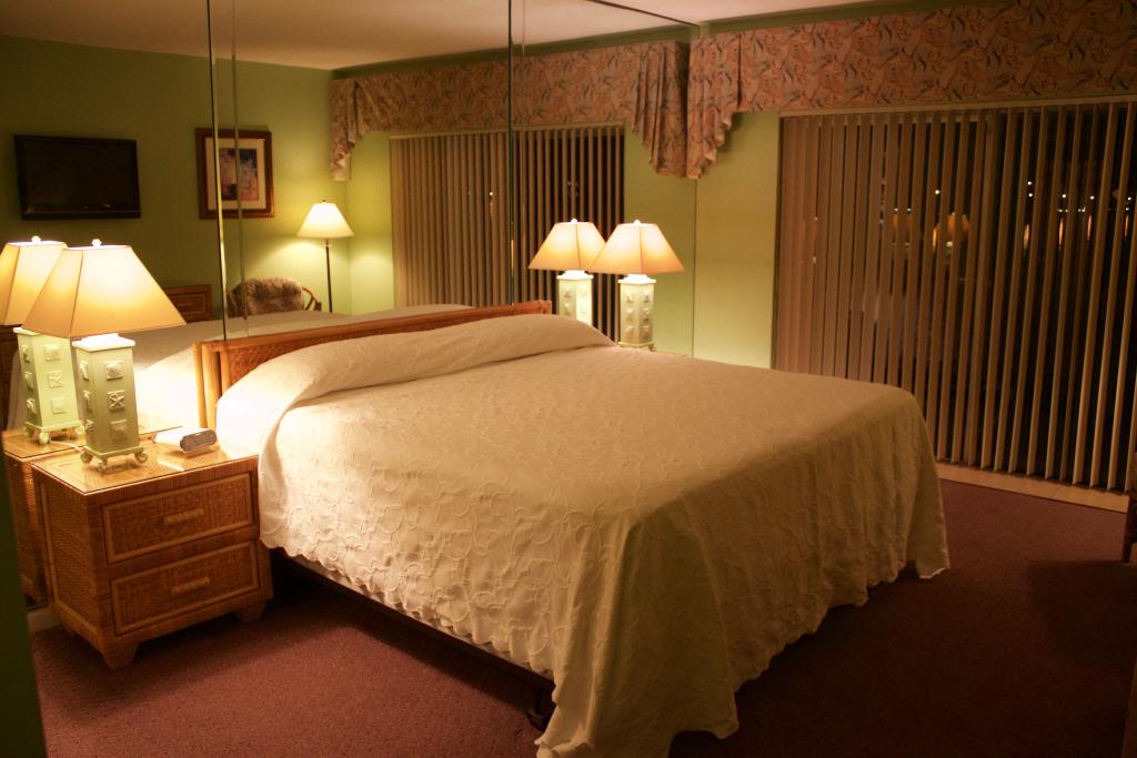 Palm Beach Waterfront Suites