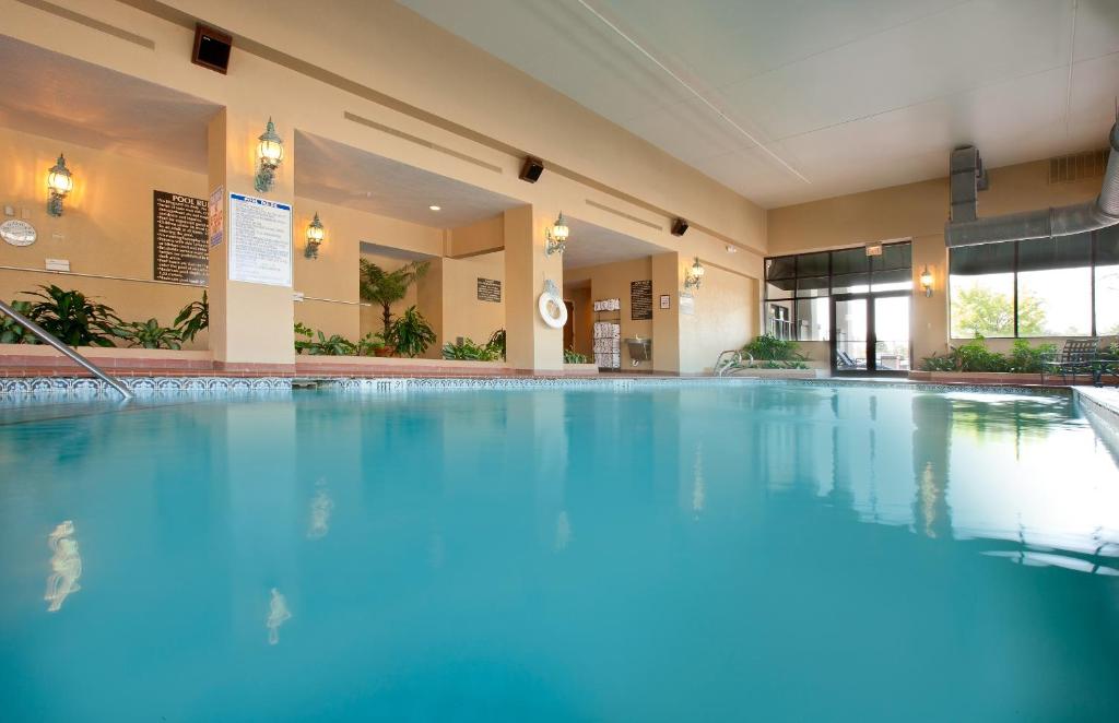 Embassy Suites Greensboro Airport
