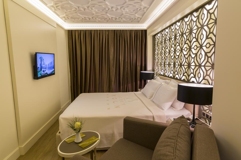 Aurum Moon Resort