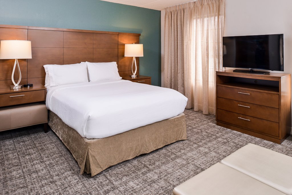 Staybridge Suites Indianapolis Downtown - Convention Center