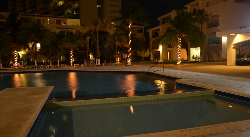 Beachscape Kin Ha Suites & Villas