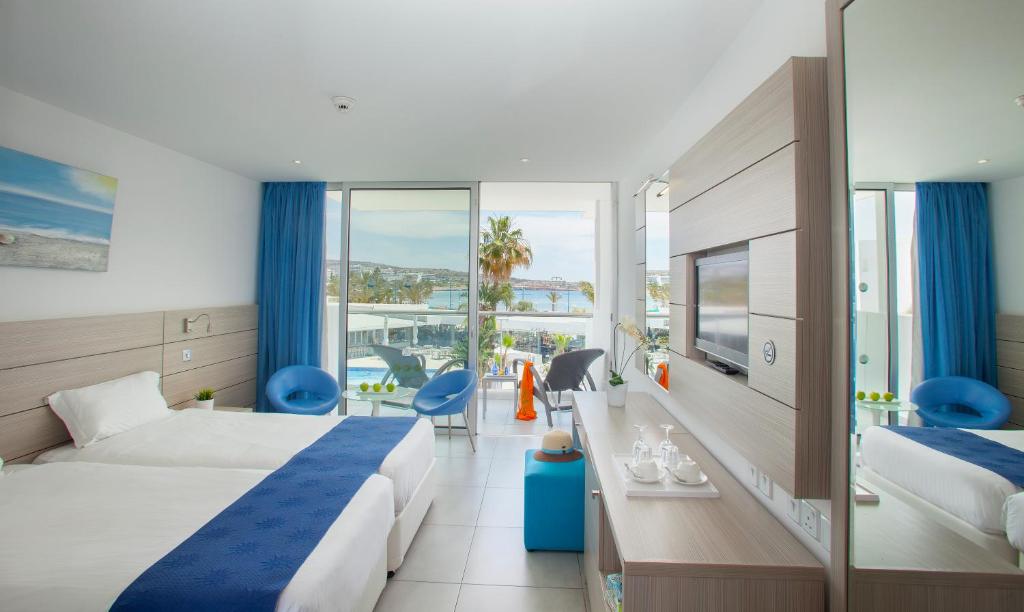 Limanaki Beach Hotel