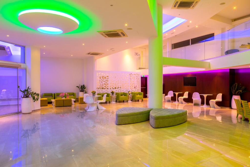 Limanaki Beach Hotel