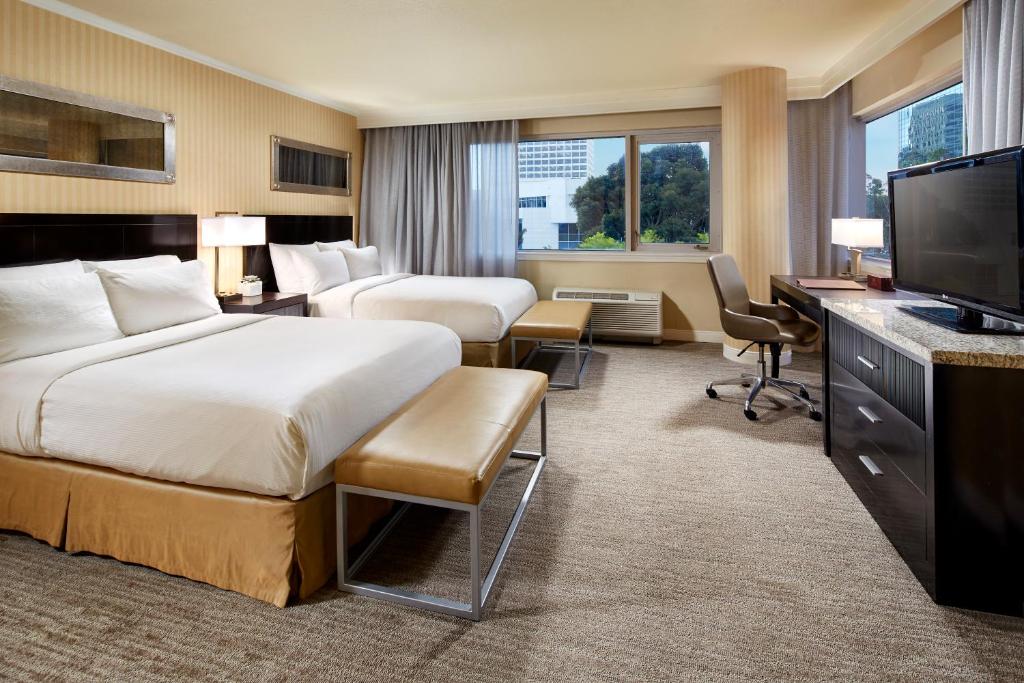 DoubleTree by Hilton LAX - El Segundo