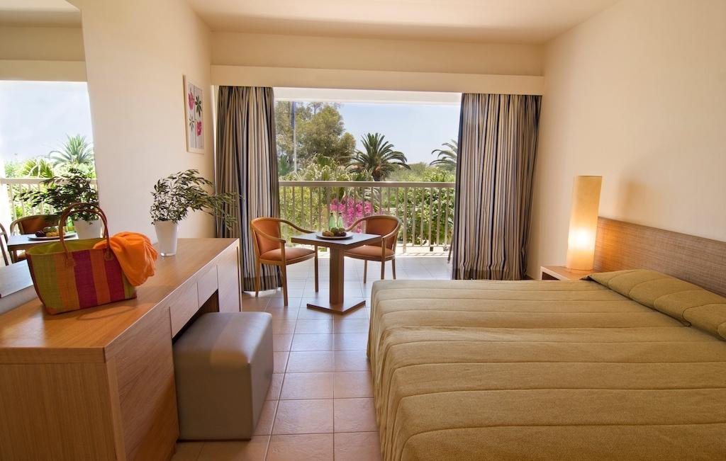Nissi Beach Resort
