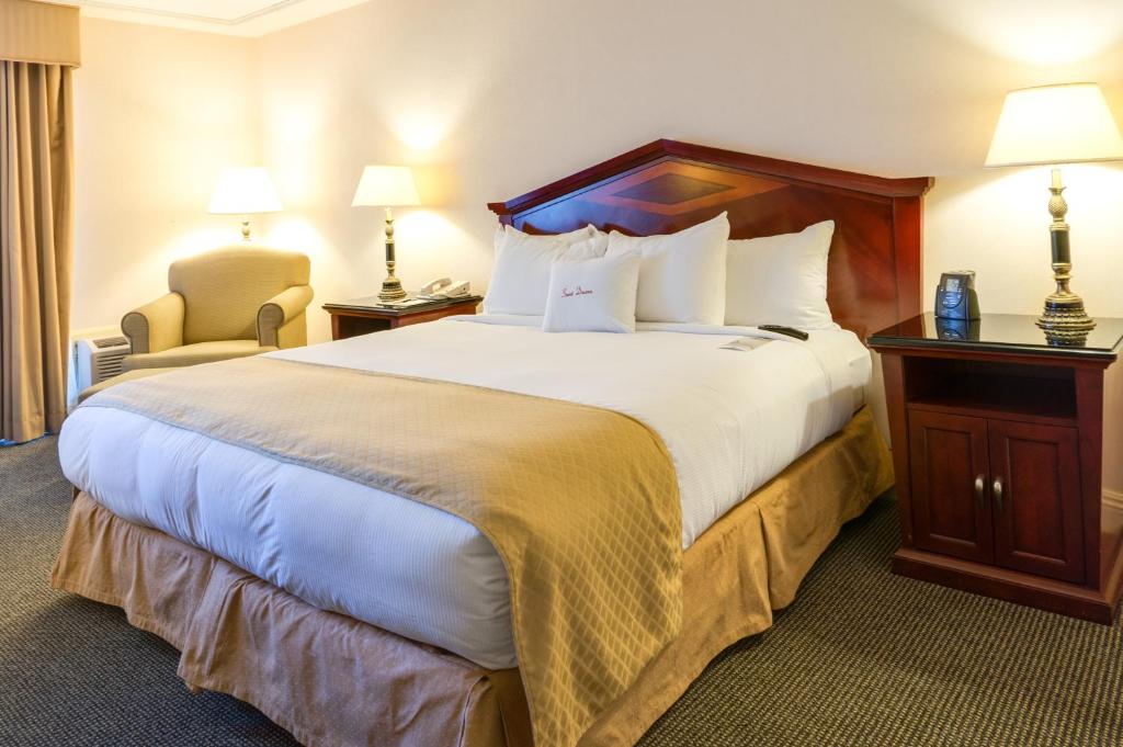 DoubleTree by Hilton Torrance - South Bay