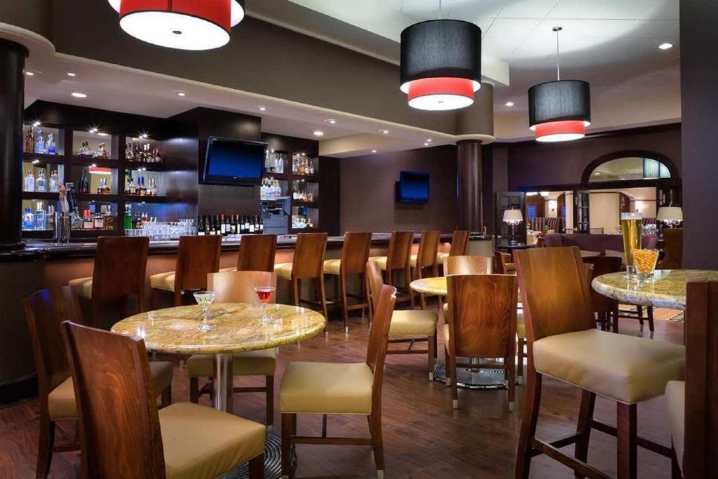 DoubleTree by Hilton Hotel Modesto