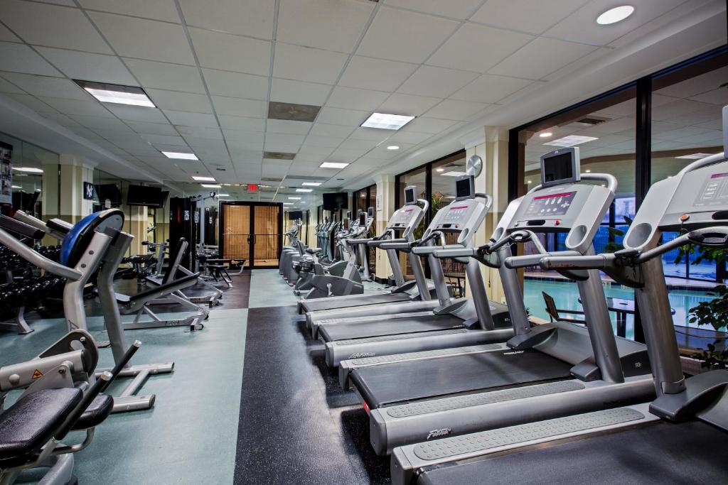 Crowne Plaza Newark Airport