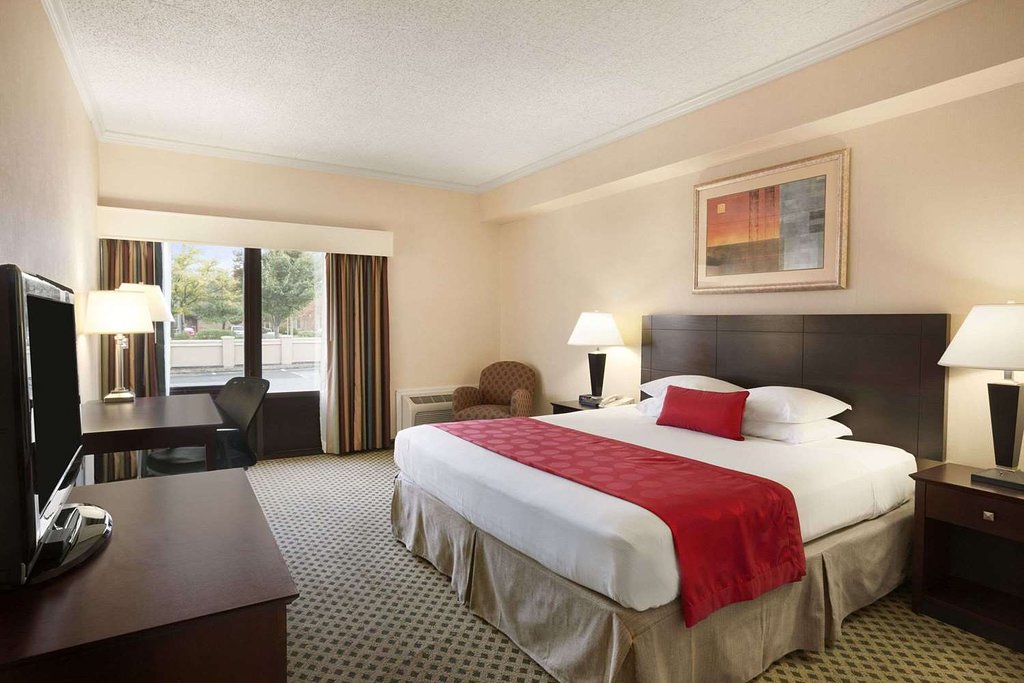 Ramada Newark / Wilmington Are