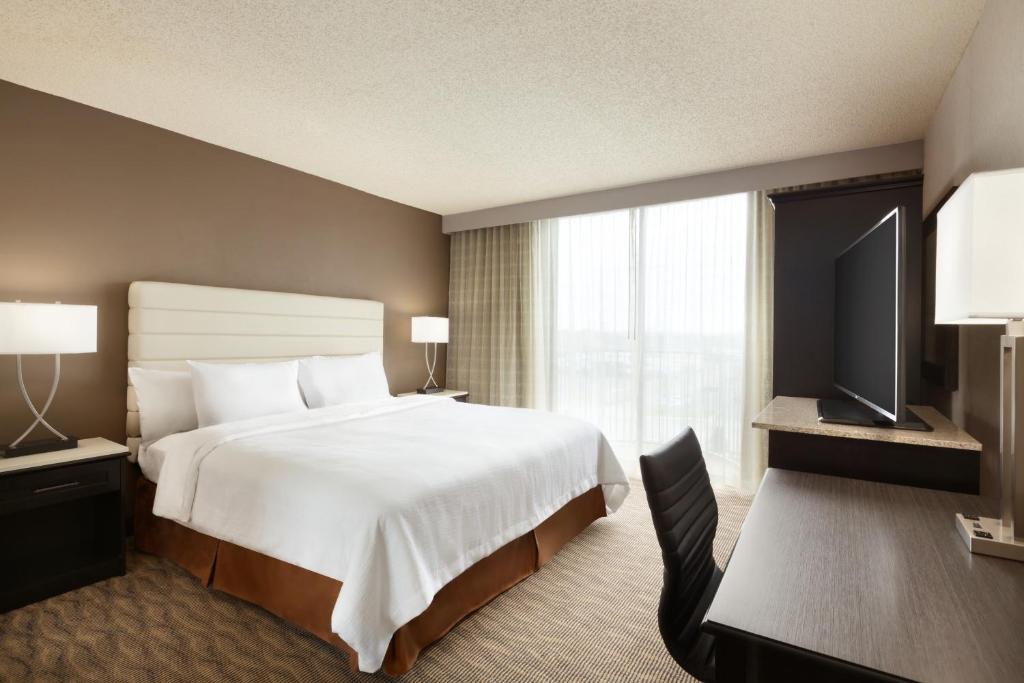 Embassy Suites Oklahoma City Will Rogers Airport