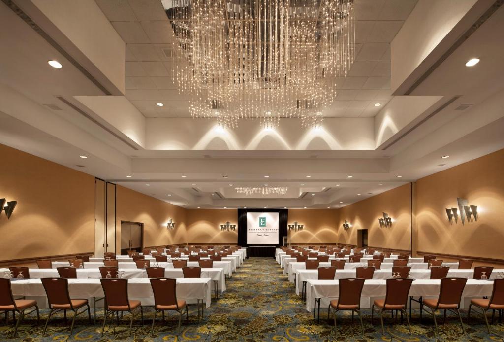 Embassy Suites Hotel Phoenix-Tempe