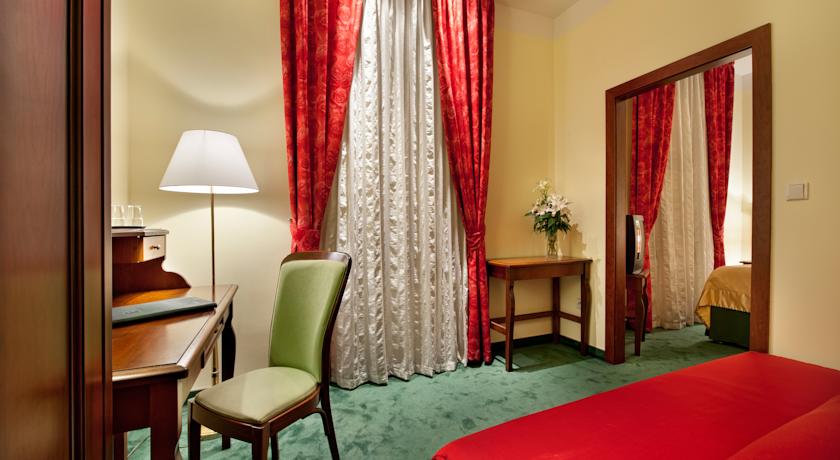 EA Hotel Jeleni dvur Prague Castle
