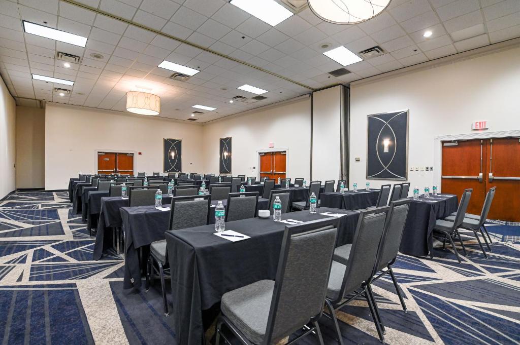 Doubletree by Hilton Richmond-Midlothian