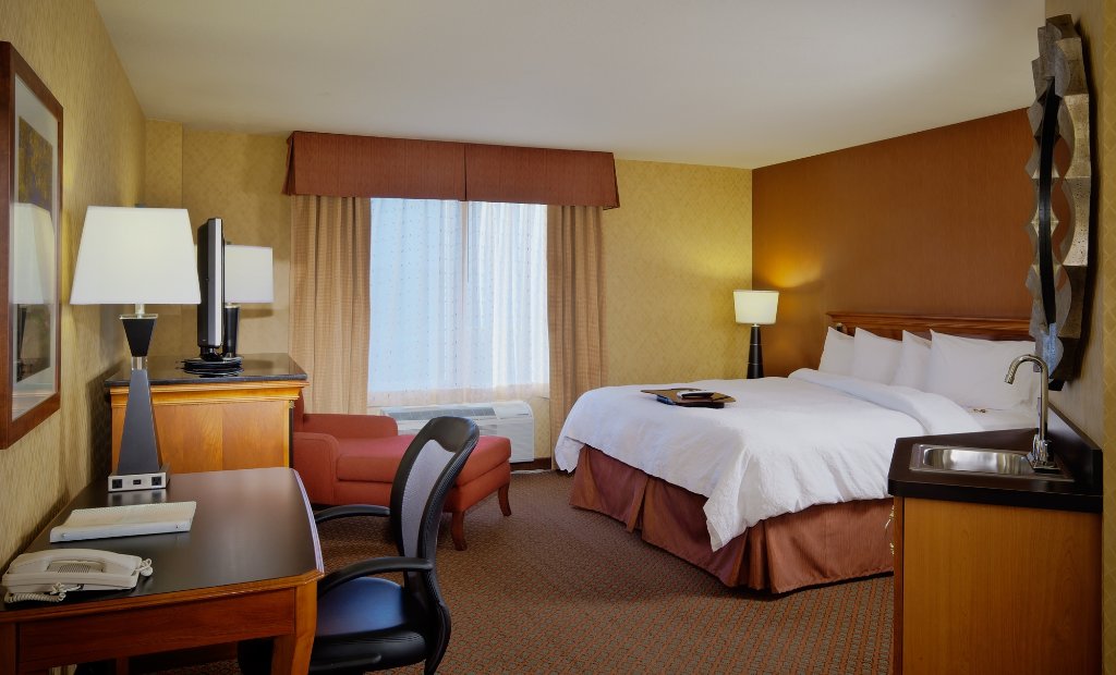 Hampton Inn & Suites Salt Lake City Airport