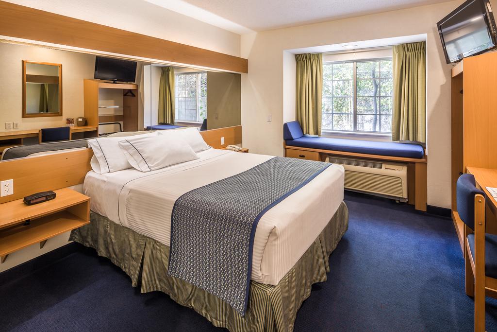 Microtel Inn & Suites by Wyndham Culiacan