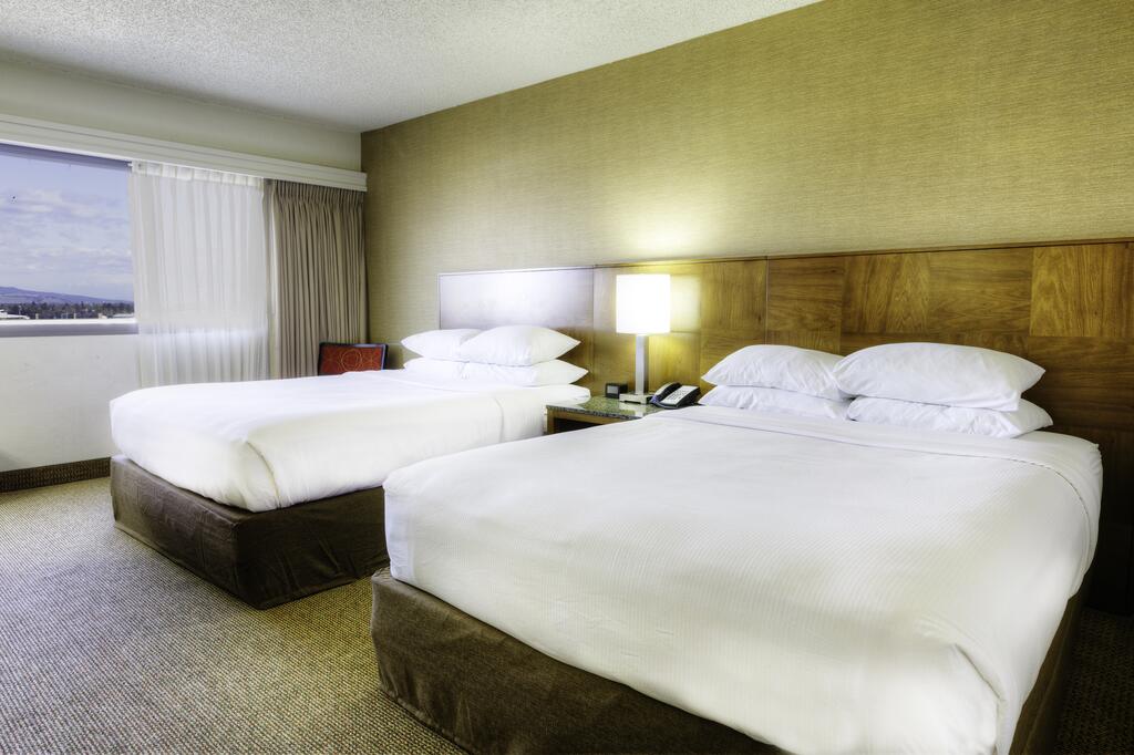 DoubleTree by Hilton Spokane City Center