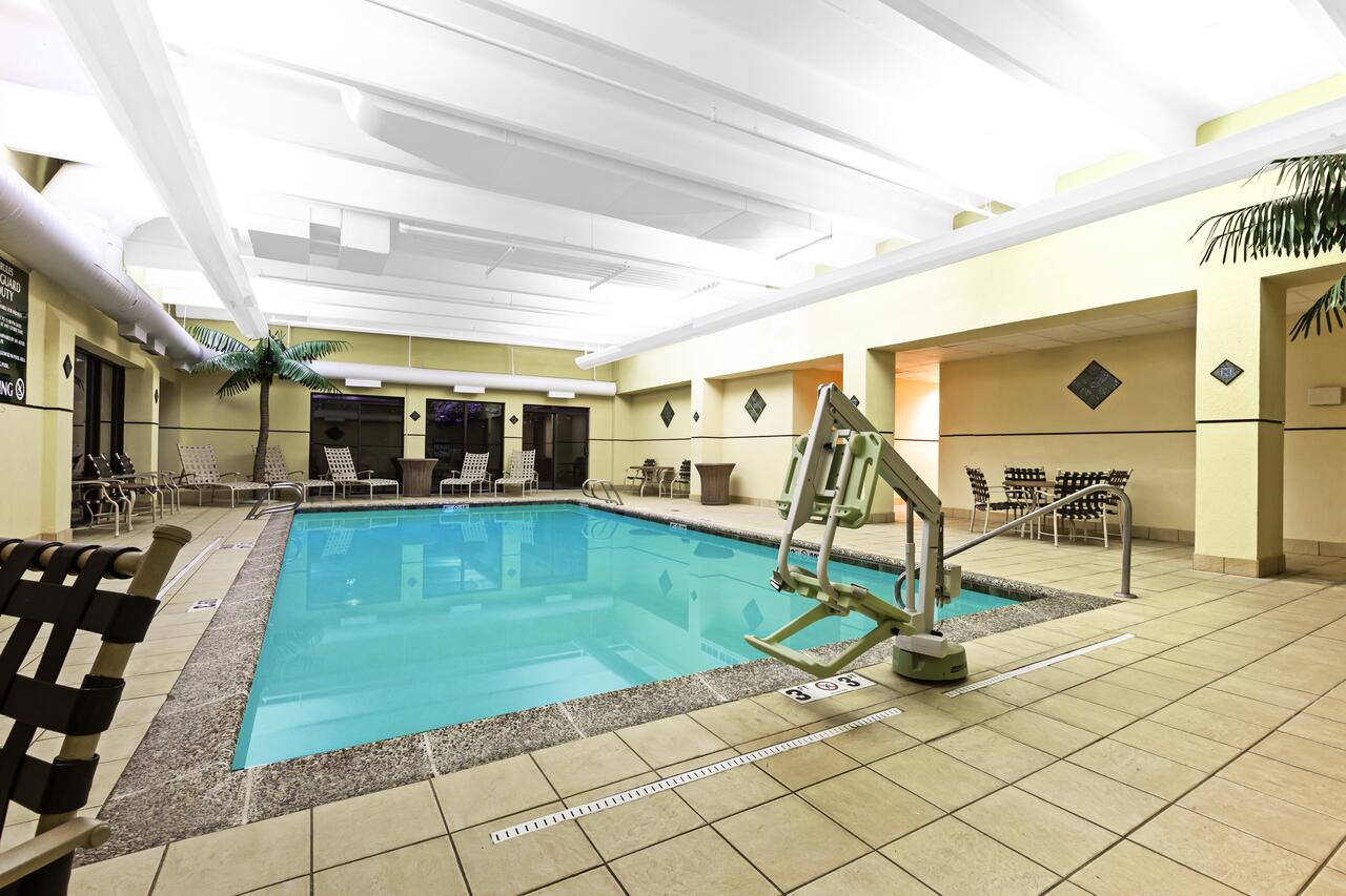 Holiday Inn Hotel & Suites Springfield - I-44