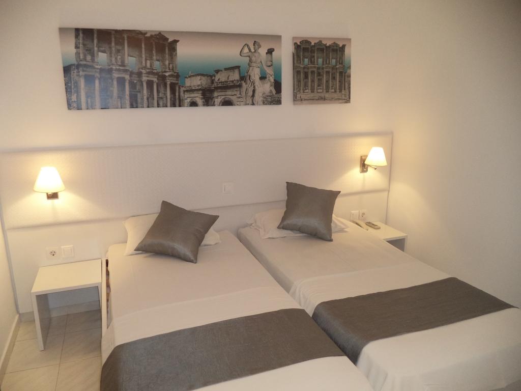 Blue Nest Hotel