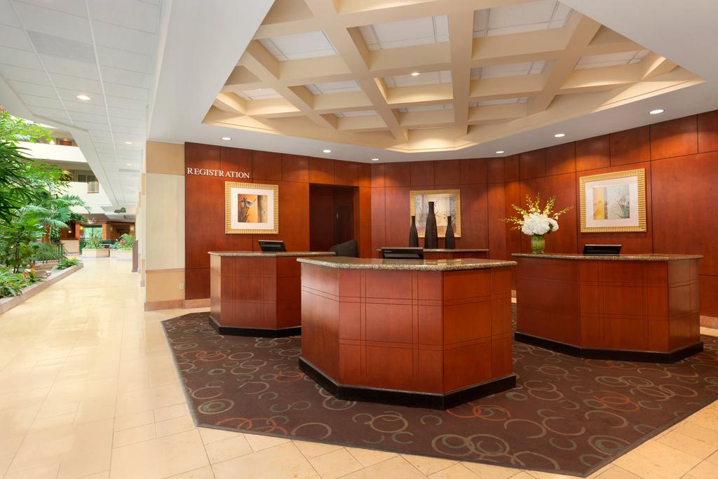 Embassy Suites by Hilton Tampa USF Near Busch Gardens